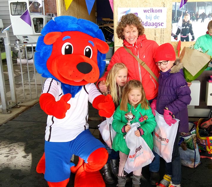 20150228-schaats4daagse-tessa