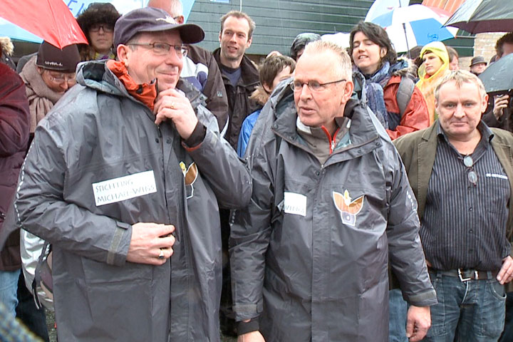 Wandelaars voor Santiago de Compostella zijn in Zaandam 03
